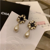 샤넬  CH-7548374837