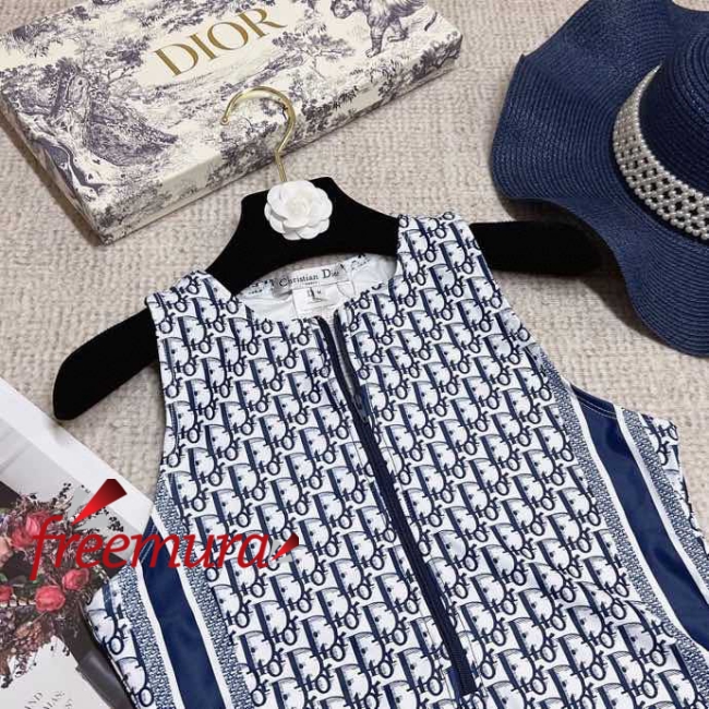 batch_66941677160799_.pic.jpg