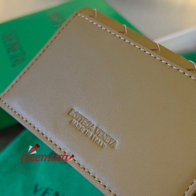batch_2661686840619_.pic.jpg