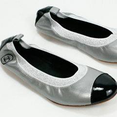 샤넬 플렛슈즈 실버