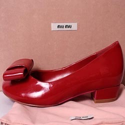 Bow front flat 2009 Dark Rose Red