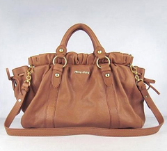 미우미우 58008 토트백 브라운