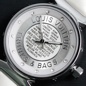 루이비통 탕부르 시계 화이트