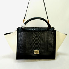 셀린느 트라페제백 블랙 악어무늬 신상