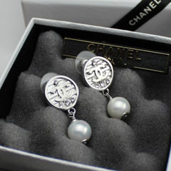 샤넬 귀걸이 A135