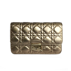 디올 퀄팅 숄더백 뉴락 골드