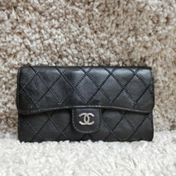 샤넬 클래식 월릿