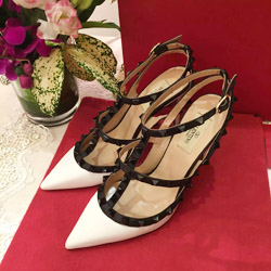 발렌티노 락 스터드 힐