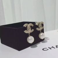 샤넬 귀걸이