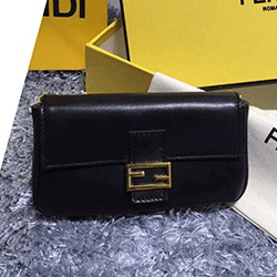 펜디 마이크로 바게뜨 숄더백