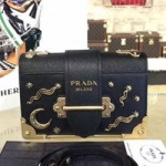 프라다 cahier bag