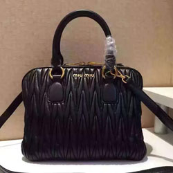  미우미우 신상 토트백  RL0097