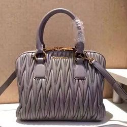 미우미우 신상 토트백  RL0097