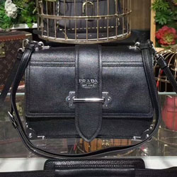 프라다  카이에 프린트 가죽 핸드백 1BA158