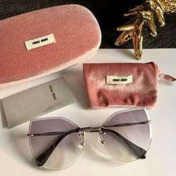 미우미우  M-896563