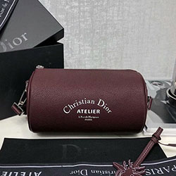 크리스찬디올 송아지 가죽 “롤러” 클러치 백 051812