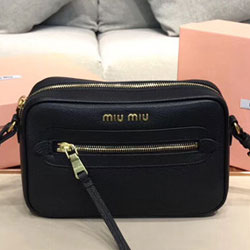 미우미우 마테라세 가죽 백  5BH116