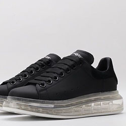 알렉산더 맥퀸 오버솔 스니커즈 남여공용 A-2263258