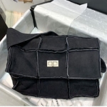 샤넬 플랩 백 A95868