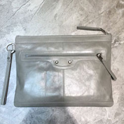 발렌시아가 클러치백 200311