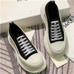 알렉산더 맥퀸  남여공용  M-675