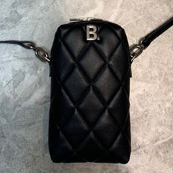 발렌시아가 크로스백 200522