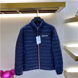 몽클레어  M-7878