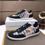 디올  D-574878