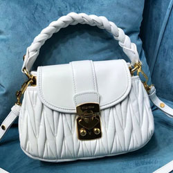 미우미우 토트백 5BH188