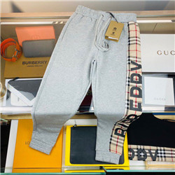 버버리   B-47837483