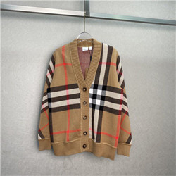 버버리   B-687989