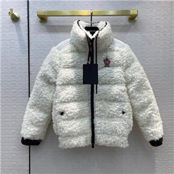 몽클레어  M-758748