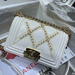 샤넬 보이백 20cm AS67086