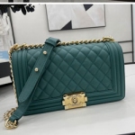 샤넬 캐비어 보이백 25cm C-220304