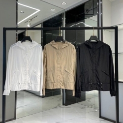 몽클레어  M-74837