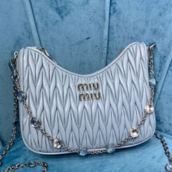 미우미우 숄더백  5BH211