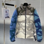 THE NORTH FACE  T-5783743