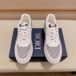 디올  D-7484793