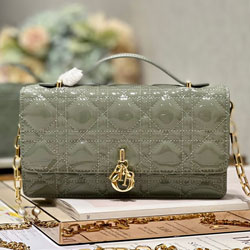 크리스찬디올 숄더백 230411