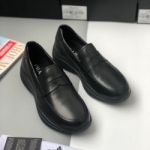 프라다 P-5646452