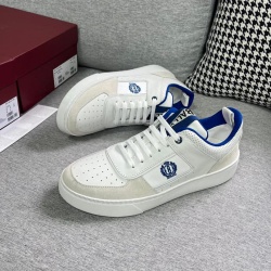 발리  B-456145