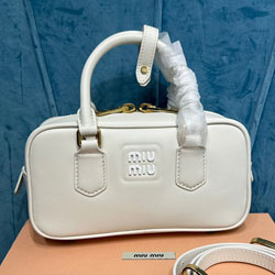 미우미우 숄더백 5BB142