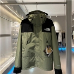 THE NORTH FACE  T-16415