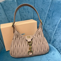 미우미우 숄더백 5BC157