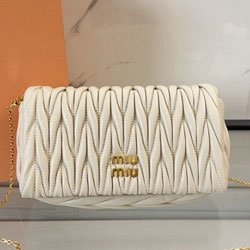 미우미우 숄더백 5BP086