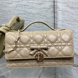 크리스찬디올 숄더백 M2602